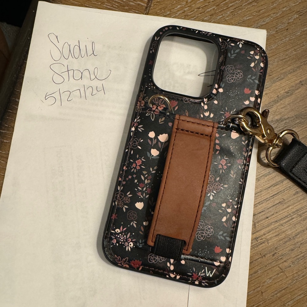 iPhone 14 Pro Midnight Floral Walli w/ wristlet
